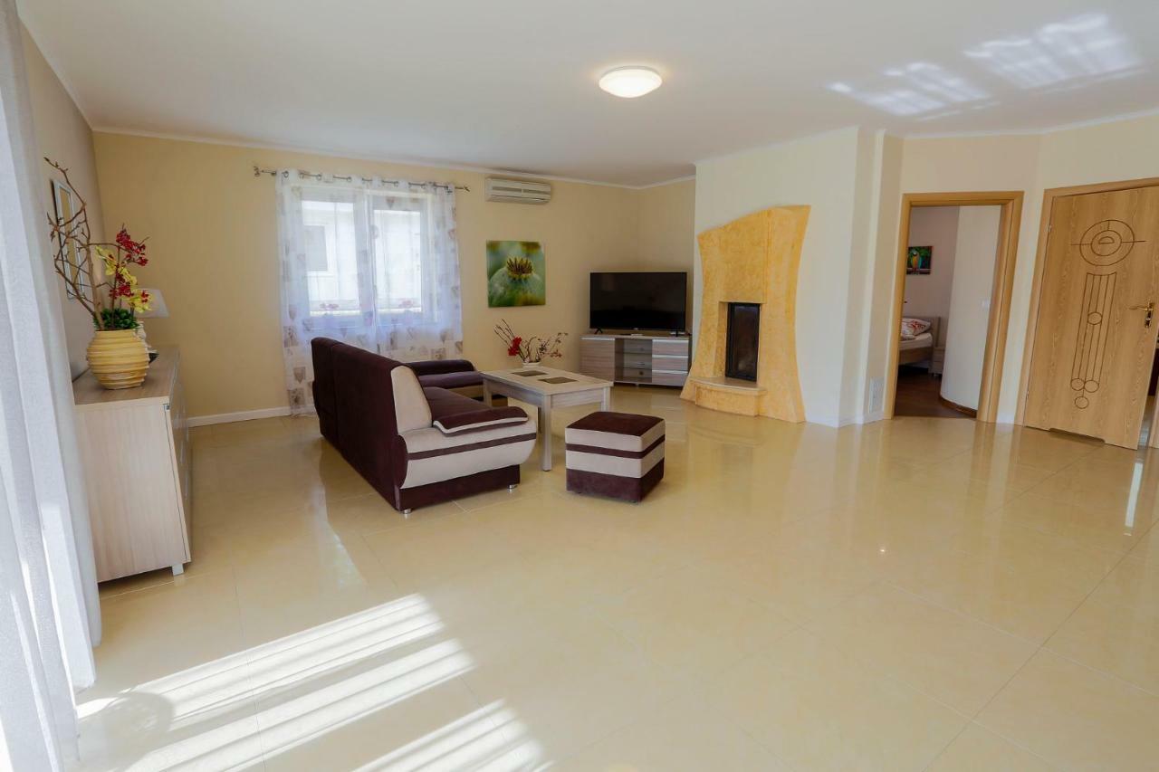 Vila Louisapark Łagów Exteriér fotografie